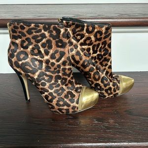 Michael Kors calf hair booties, excellent condition! Never worn